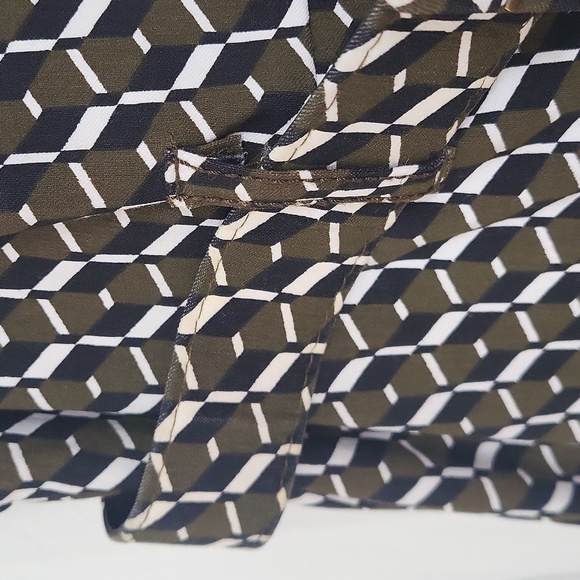 Le Chateau dress XL - Picture 8 of 9